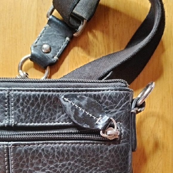 Coach Black Leather Men's Messenger Bag Rehab Condition - Picture 6 of 7